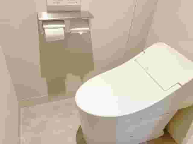 マンションのトイレが臭い!悪臭トラブルの原因と対処法